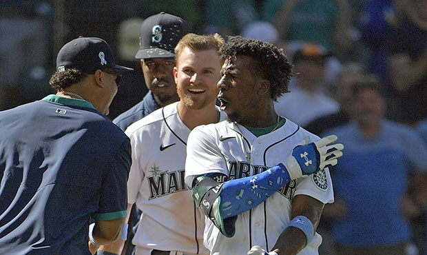 Mariners find themselves in rare spot heading into September: first place
