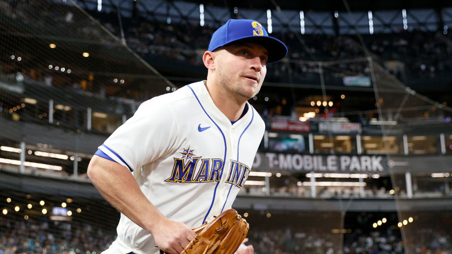 Mariners inform 3B Kyle Seager they will decline his 2022 option