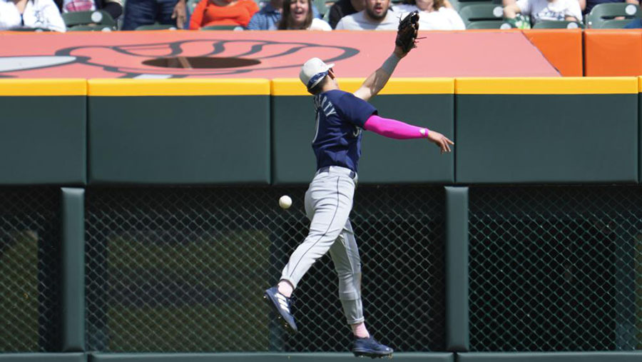 Javier Baez, Tigers come back to beat Mariners