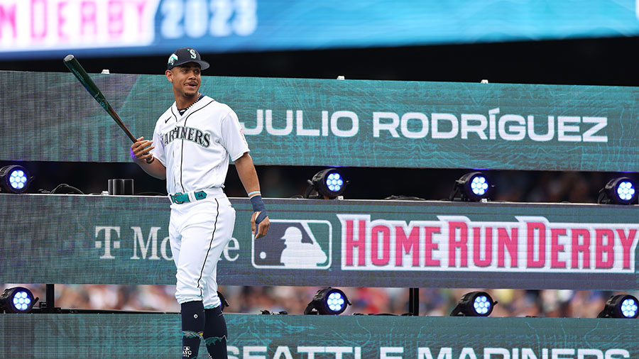 Mariners star Julio Rodriguez honored with custom Huskies jersey