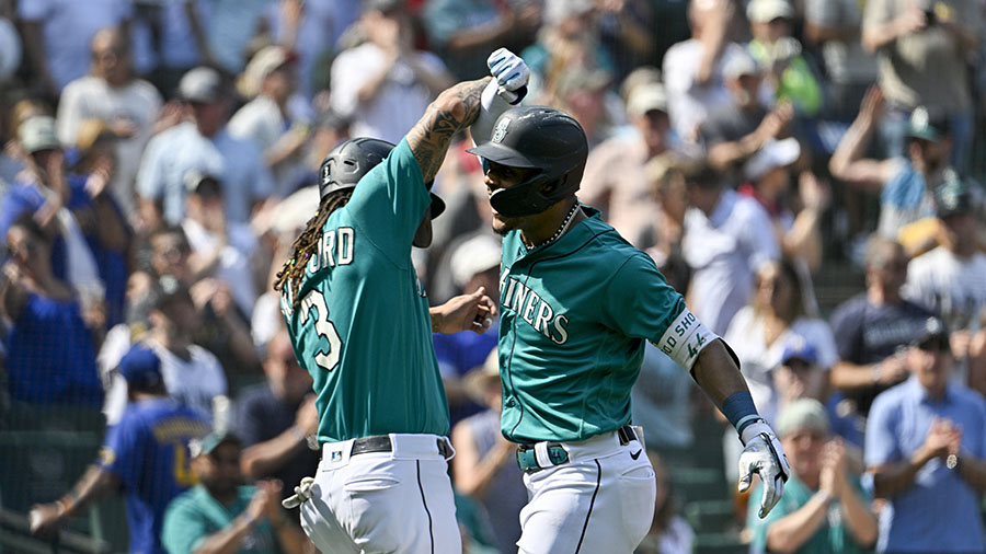 Seattle Mariners tie franchise record with 7 HRs watch them all