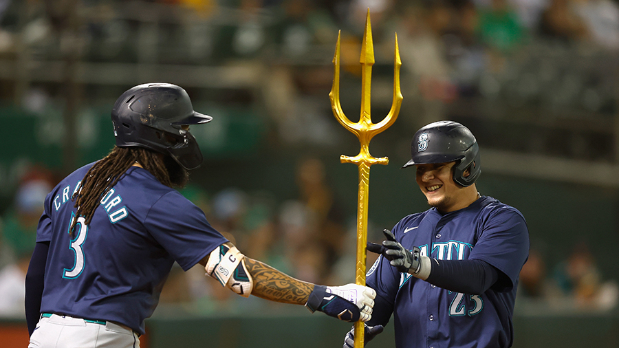 Seattle Mariners end four-game losing streak and beat Oakland Athletics 16-3