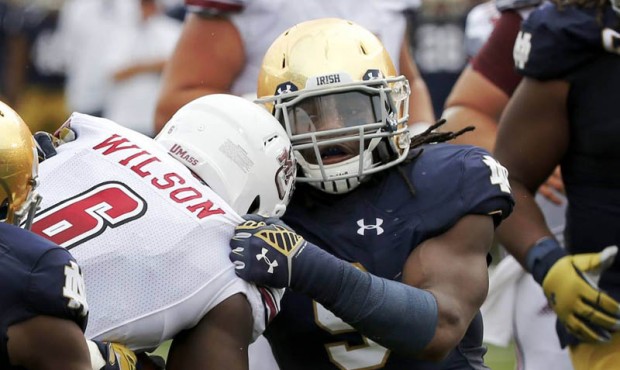 Notre Dame linebacker Jaylon Smith tore his ACL and LCL and could have long-term nerve damage. (AP)...