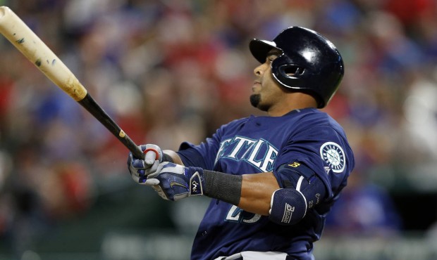 The Mariners will keep slugger Nelson Cruz in the lineup for Friday's series opener in Cincinnati. ...