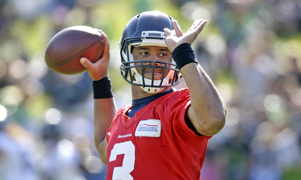 Seahawks QB Russell Wilson looks "fine" and "normal" following the bye week, according to Pete Carr...