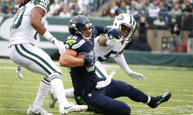 Jimmy Graham is the first Seahawk since 2010 with at least 100 yards in receiving in consecutive ga...