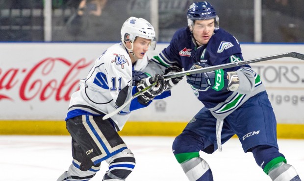 Turner Ottenbreit and the T-Birds' defense are looking for more consistent play (Brian Liesse/T-Bir...