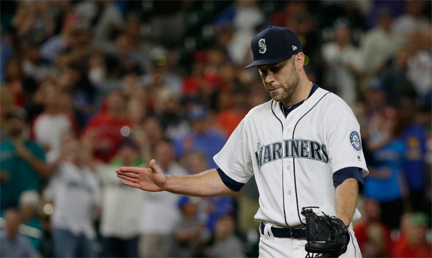 Mariners reliever David Phelps came out of a game Sunday due to elbow discomfort. (AP)...