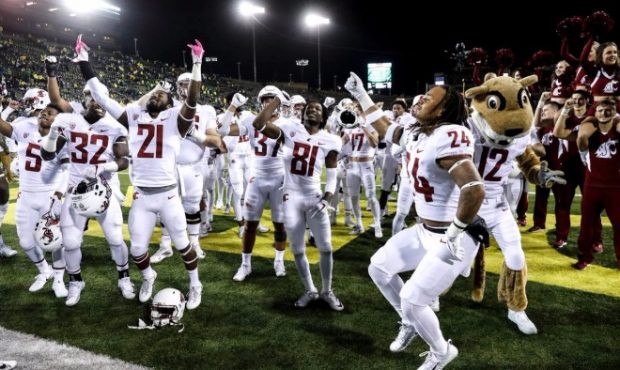 Washington State scored 26 unanswered points in Eugene, Ore., to beat the Ducks 33-10. (AP)...