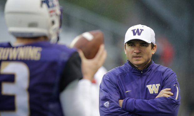 Former Oregon State quarterback Jonathan Smith is reportedly leaving UW for his alma mater. (AP)...