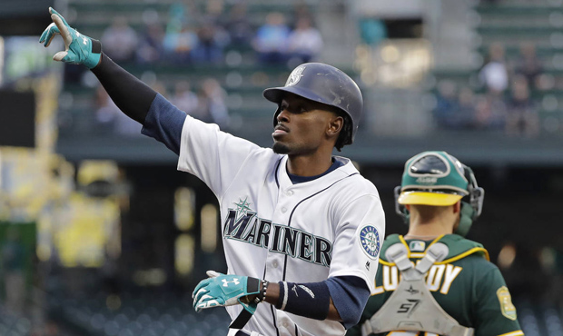 Dee Gordon is moving back to second base for the Mariners in Robinson Canó's absence. (AP)...