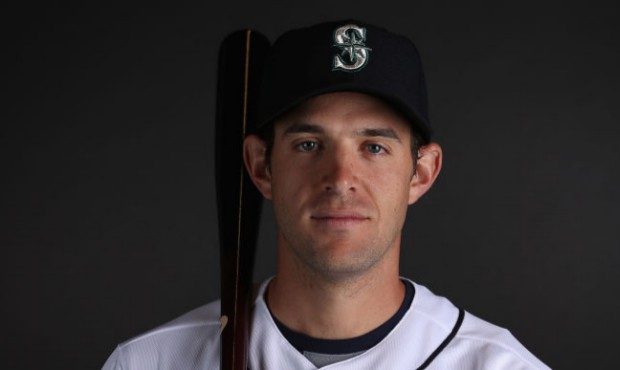 Mariners call up Austin Nola, who gets hit in first major-league