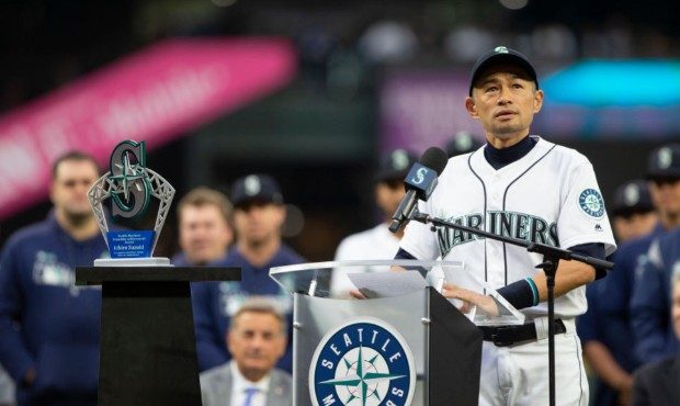 Ichiro Suzuki Honored with Mariners Franchise Achievement Award
