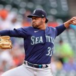 HOUSTON, TEXAS - APRIL 26: Justus Sheffield #33 of the Seattle Mariners delivers a pitch during the first inning against the Houston Astros at Minute Maid Park on April 26, 2021 in Houston, Texas. (Photo by Carmen Mandato/Getty Images)