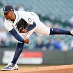 SEATTLE, WASHINGTON - MAY 04: Justin Dunn #35 of the Seattle Mariners pitches during the first inning against the Baltimore Orioles at T-Mobile Park on May 04, 2021 in Seattle, Washington. (Photo by Steph Chambers/Getty Images)