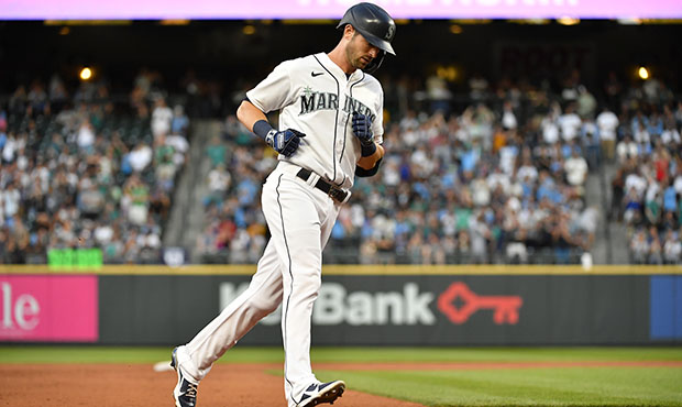 Mitch Haniger hits two HRs and Mariners win on another wild pitch against  A's