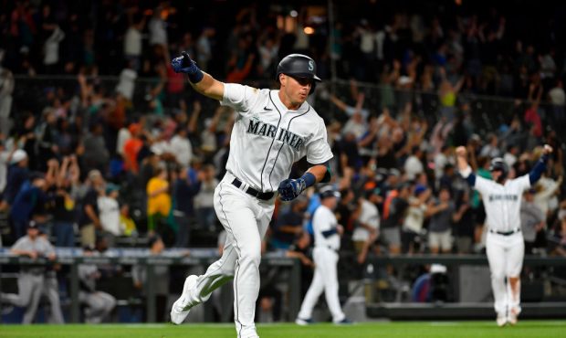 Mariners 2023 Report Cards: Dylan Moore Had a Down Year