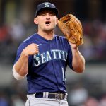 ARLINGTON, TEXAS - AUGUST 18: Kyle Seager #15 of the Seattle Mariners reacts against the Texas Rangers in the bottom of the first inning at Globe Life Field on August 18, 2021 in Arlington, Texas. (Photo by Tom Pennington/Getty Images)