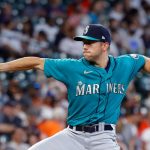HOUSTON, TEXAS - AUGUST 22: Tyler Anderson #31 of the Seattle Mariners pitches in the first inning against the Houston Astros at Minute Maid Park on August 22, 2021 in Houston, Texas. (Photo by Bob Levey/Getty Images)