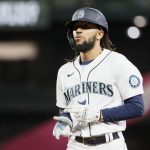 SEATTLE, WASHINGTON - AUGUST 31: J.P. Crawford #3 of the Seattle Mariners gestures after hitting a single against the Houston Astros in the third inning at T-Mobile Park on August 31, 2021 in Seattle, Washington. (Photo by Steph Chambers/Getty Images)