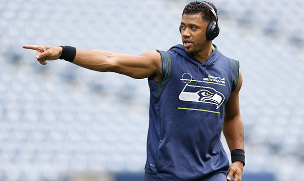 In Russell Wilson's return to Seattle, 's 'Just Walk Out