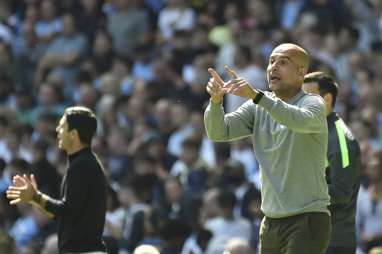 Aaron Rodgers is fan of Manchester City soccer team of Premier League