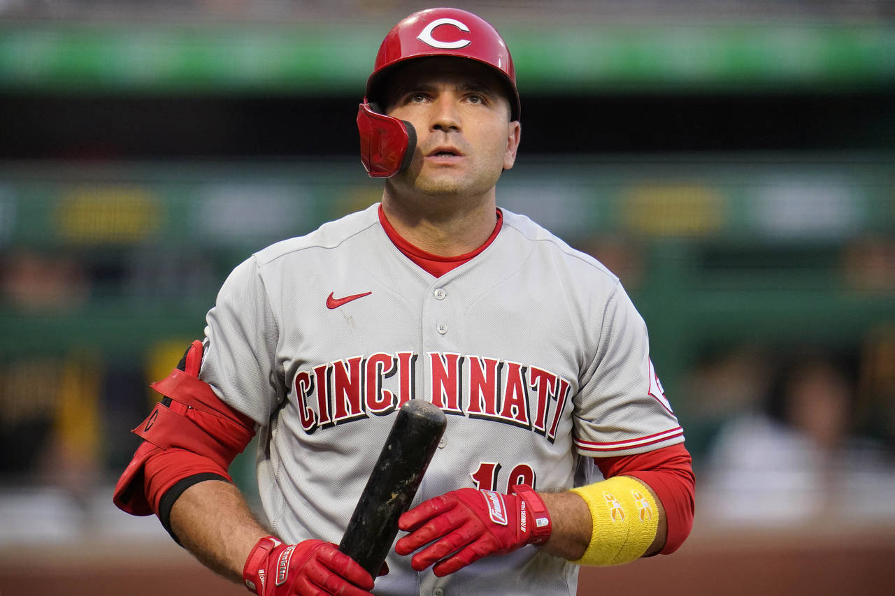 Cincinnati Reds' Joey Votto walks back to the dugout after striking out against Pittsburgh Pirates ...