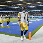 
              Pittsburgh Steelers quarterback Ben Roethlisberger leaves the field after an NFL football game against the Los Angeles Chargers Sunday, Nov. 21, 2021, in Inglewood, Calif. (AP Photo/Marcio Jose Sanchez)
            