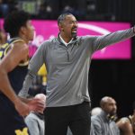 
              Michigan head coach Juwan Howard disagrees with a call during an NCAA college basketball game against Arizona Sunday, Nov. 21, 2021, in Las Vegas. (AP Photo/Sam Morris)
            