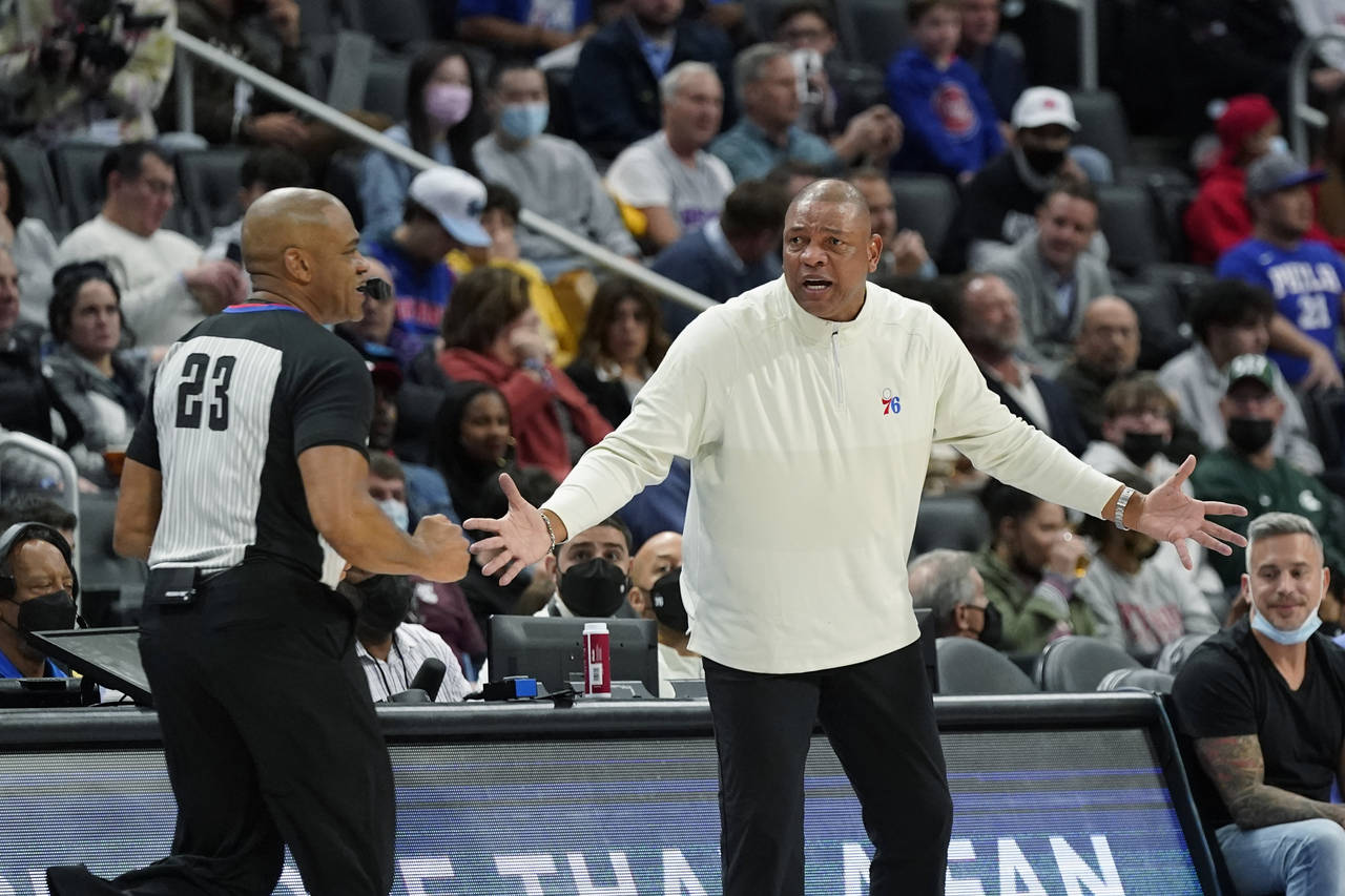 Philadelphia 76ers head coach Doc Rivers looks towards referee Tre Maddox during the second half of...