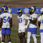 
              Los Angeles Rams outside linebacker Von Miller (40) works with teammates during NFL football practice Wednesday, Nov. 3, 2021, in Thousand Oaks, Calif. (AP Photo/Marcio Jose Sanchez)
            