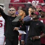 
              Arizona Cardinals head coach Kliff Kingsbury, second from left, and defensive coordinator Vance Joseph, foreground right, gesture from the sideline during the second half of an NFL football game against the San Francisco 49ers in Santa Clara, Calif., Sunday, Nov. 7, 2021. (AP Photo/Tony Avelar)
            