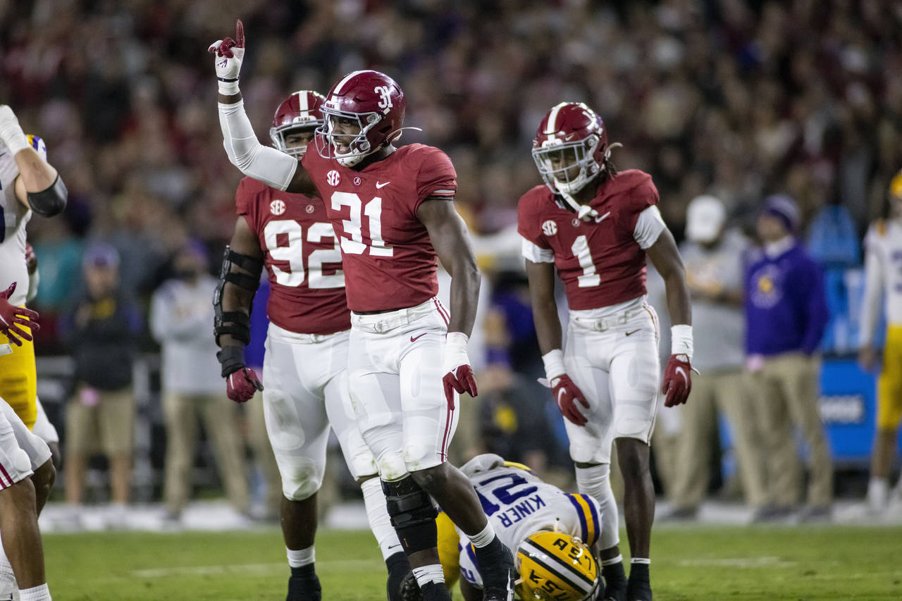Alabama linebacker Will Anderson Jr. (31) celebrates a defensive stop against LSU during the first ...