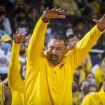 
              Michigan coach Juwan Howard gestures at a game official during the second half of the team's NCAA college basketball game against Seton Hall in Ann Arbor, Mich., Tuesday, Nov. 16, 2021. (AP Photo/Tony Ding)
            