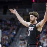 
              Gonzaga forward Drew Timme gestures to the crowd during the first half of the team's NCAA college basketball game against UCLA on Tuesday, Nov. 23, 2021, in Las Vegas. (AP Photo/L.E. Baskow)
            