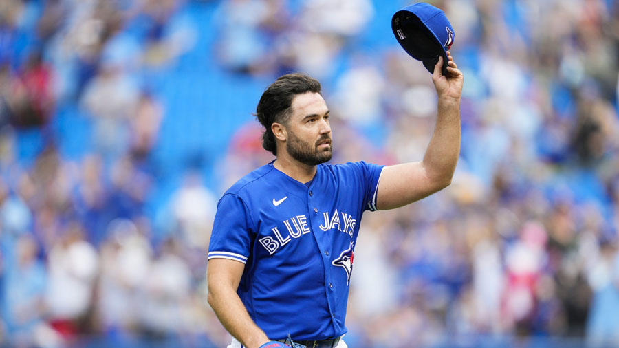 Robbie Ray takes no-hitter into 7th vs. Nationals