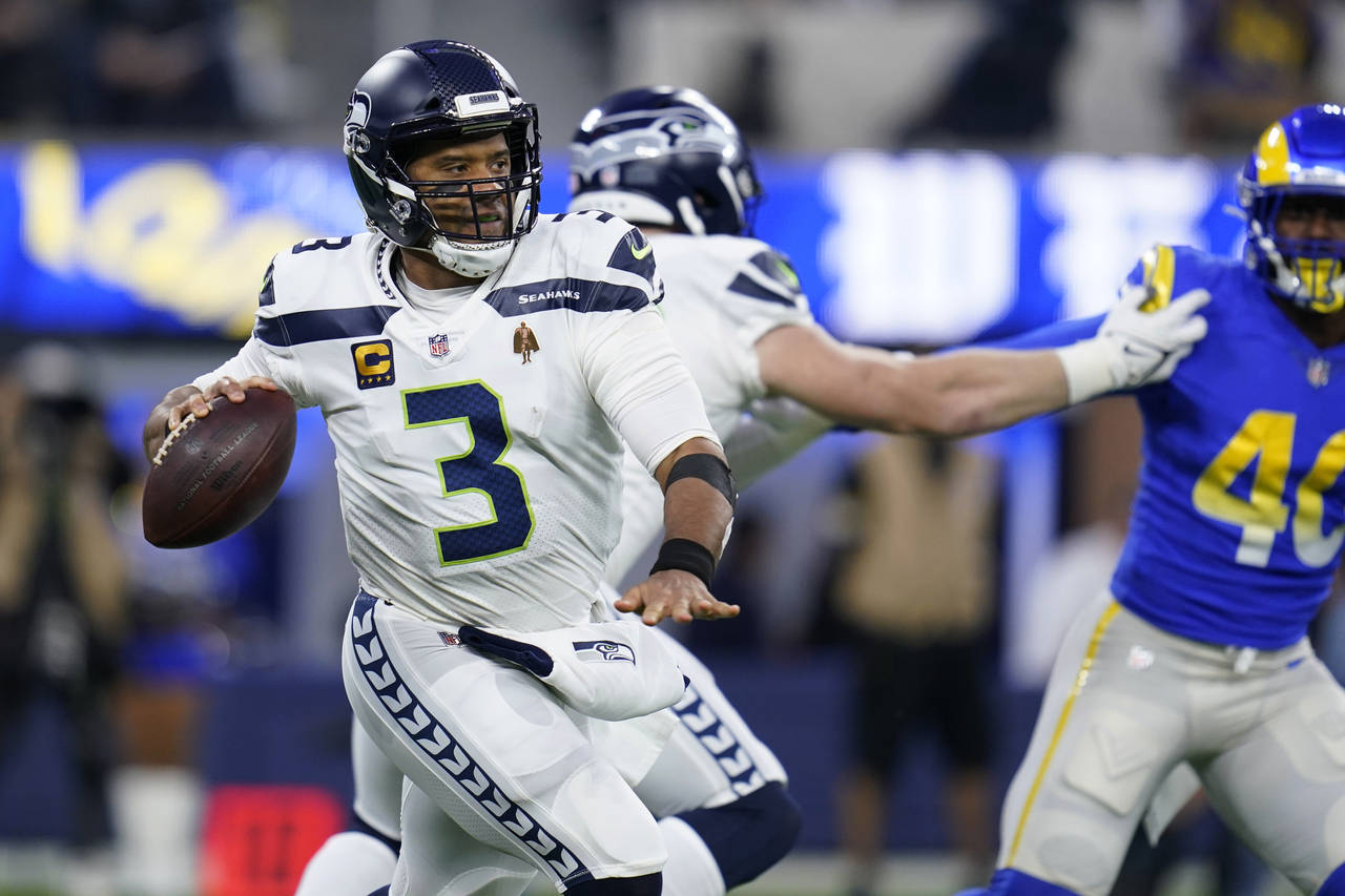 Rapid Reaction: Seahawks Keep Playoff Hopes Alive With OT Win In Week 18