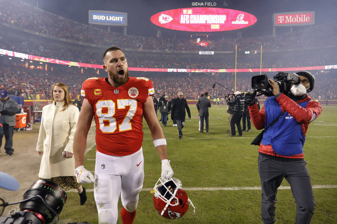Kansas City Chiefs tight end Travis Kelce (87) walks off the field after an NFL divisional round pl...