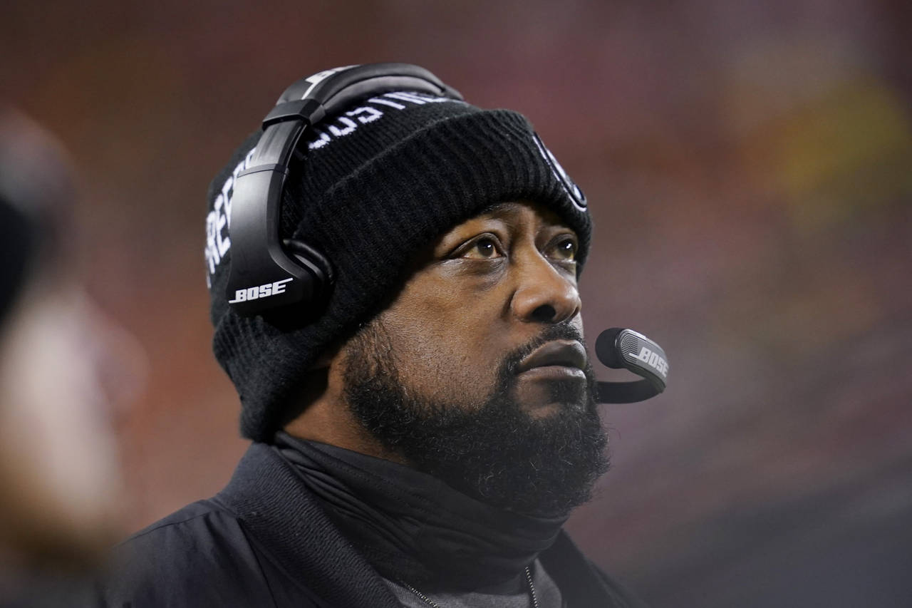 Pittsburgh Steelers head coach Mike Tomlin watches from the sideline during the first half of an NF...