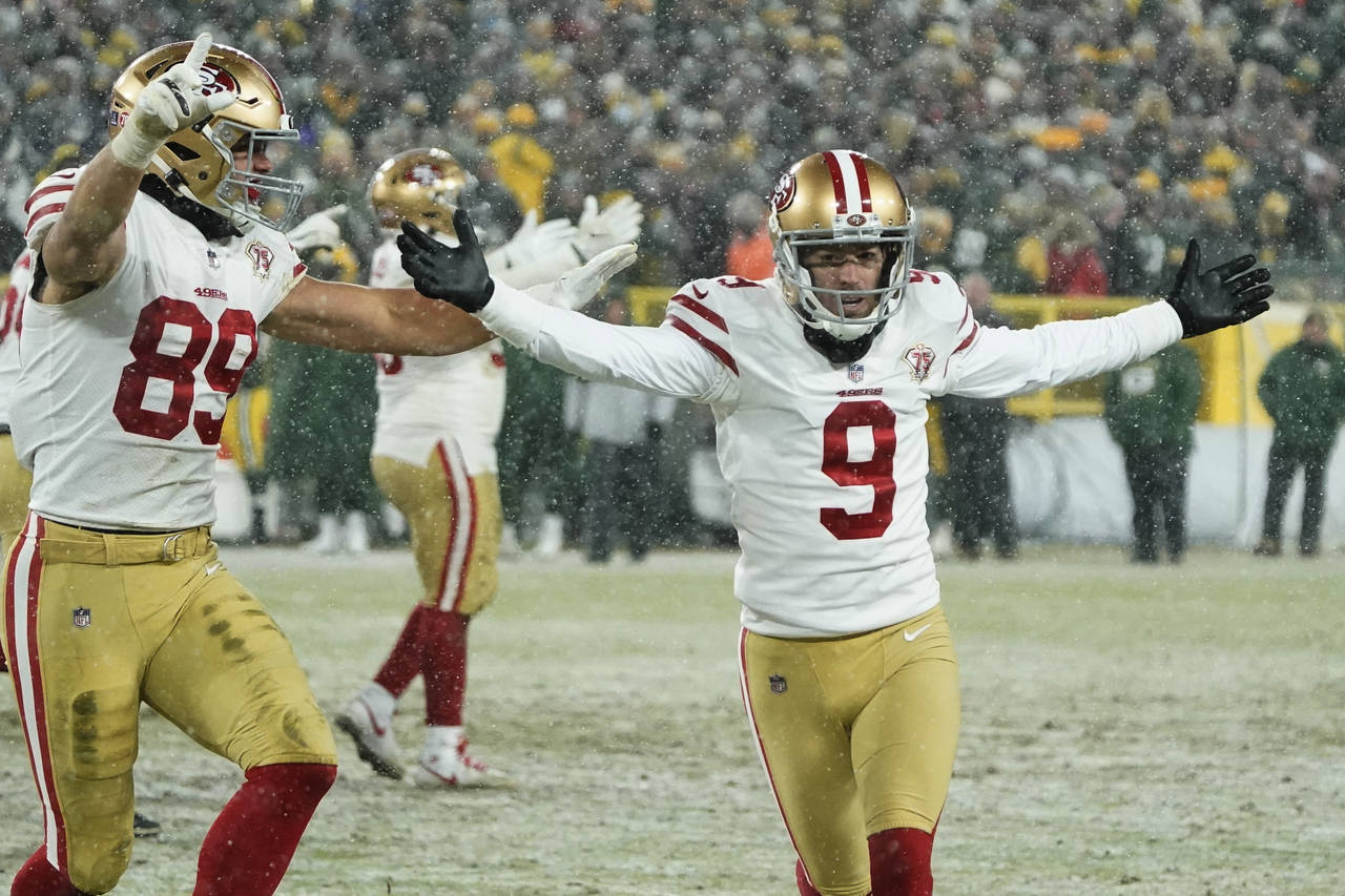 San Francisco 49ers' Robbie Gould celebrates after making the game-winning field goal during the se...