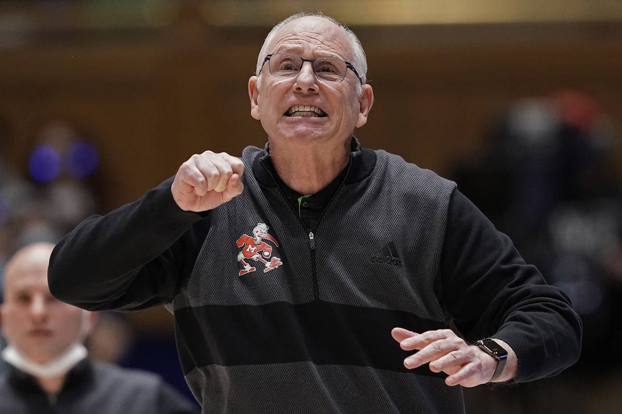 Miami coach Jim Larranaga reacts during the second half of the team's NCAA college basketball game ...
