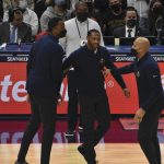 
              New Orleans Pelicans head coach Willie Green, center, storms the court after receiving a technical foul during the fourth period  of an NBA basketball game against the Utah Jazz, Monday, Jan. 3, 2022, in New Orleans. (Hunter Dawkins/The Gazebo Gazette via AP
            