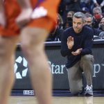 
              Virginia coach Tony Bennett reacts to a play during the team's NCAA college basketball game against Clemson in Charlottesville, Va., Wednesday, Dec. 22, 2021. Clemson won 67-50. (AP Photo/Andrew Shurtleff)
            