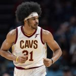 
              Cleveland Cavaliers center Jarrett Allen plays during the first half of an NBA basketball game against the Charlotte Hornets in Charlotte, N.C., Friday, Feb. 4, 2022. (AP Photo/Jacob Kupferman)
            