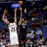 
              Houston Rockets center Christian Wood (35) shoots over New Orleans Pelicans guard Trey Murphy III (25) during the first quarter of an NBA basketball game in New Orleans, Tuesday, Feb. 8, 2022. (AP Photo/Derick Hingle)
            