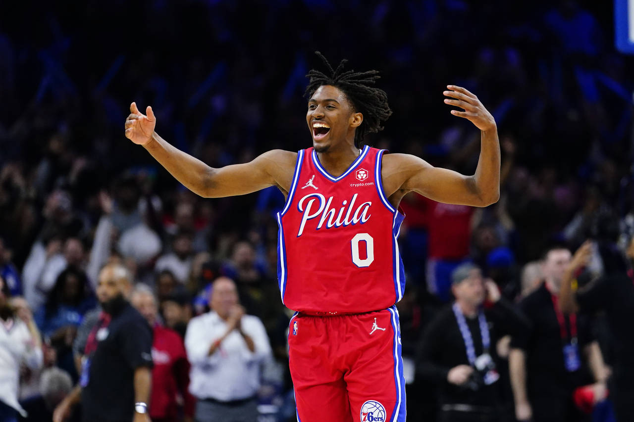 Tyrese Maxey was amazing tonight. 44 points and a team-high +29 in a 112-90  Sixers win without Joel Embiid. One of the best performances of…