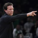 
              Utah Jazz coach Quin Snyder gestures to players during the first half of an NBA basketball game against the Boston Celtics, Wednesday, March 23, 2022, in Boston. (AP Photo/Charles Krupa)
            