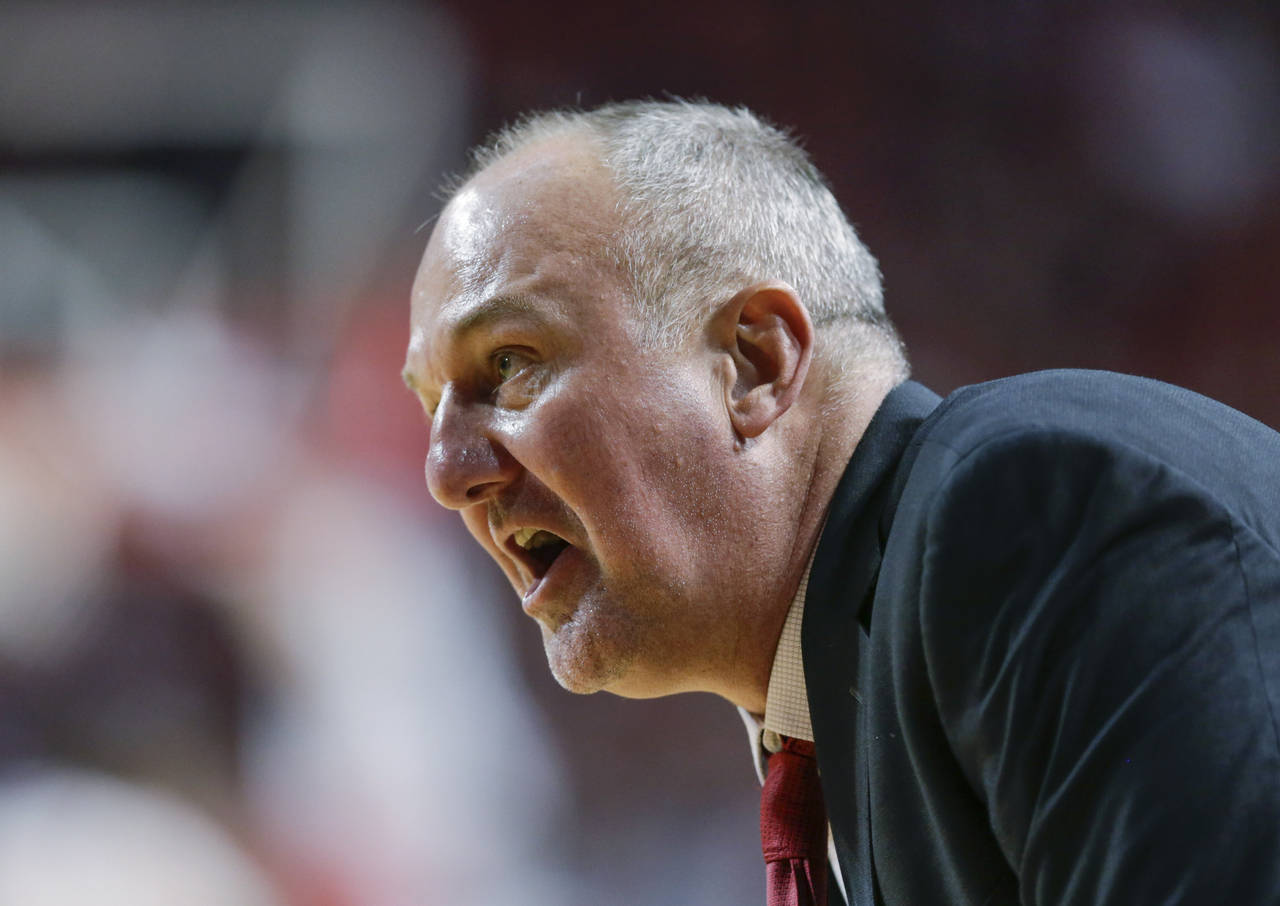 FILE - Ohio State coach Thad Matta shouts at a referee during the second half of the team's NCAA co...