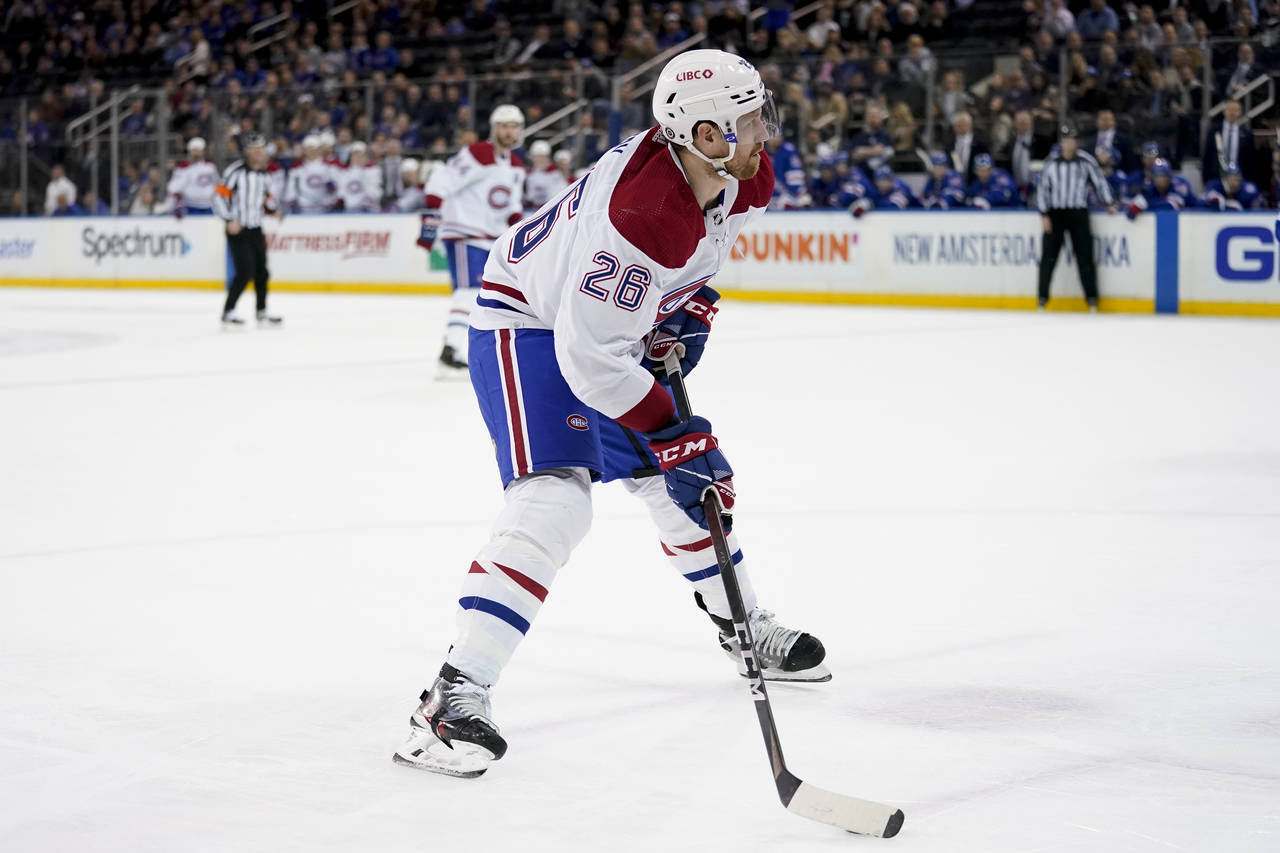 Montreal Canadiens defenseman Jeff Petry (26) sets up to make the game winning goal on New York Ran...