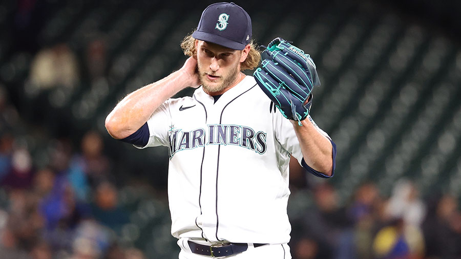 Mariners option struggling reliever Drew Steckenrider to Triple-A